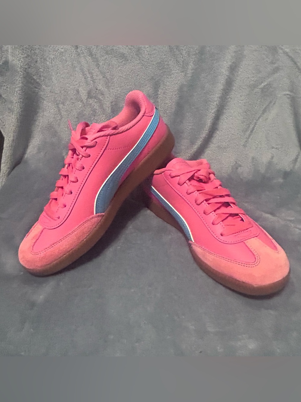 Puma Pink & Turquoise Sneakers - Picture 2 of 7